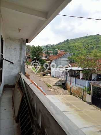 HUNIAN PILIHAN! Rumah di Cikutra, LT 160m2m² Bangunan 280m2m² HUNIAN PILIHAN! Rumah di Cikutra, LT 160m2m² Bangunan 280m2m²