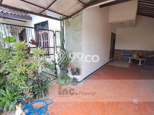 Rumah Modern 4 KT LT 230m2 di Soekarno Hatta Rumah Modern 4 KT LT 230m2 di Soekarno Hatta