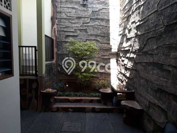Rumah Elit Modern Siap Huni di Kota Wisata Jakarta Timur Rumah Elit Modern Siap Huni di Kota Wisata Jakarta Timur
