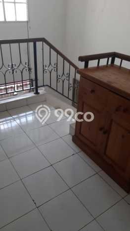 Rumah Elit Modern Tanpa Renovasi di Kota Wisata Jakarta Timur Rumah Elit Modern Tanpa Renovasi di Kota Wisata Jakarta Timur