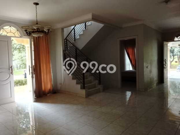 Dijual Rumah Luas Megah Dengan View Eksklusif di Legenda Wisata, Jakarta Timur Dijual Rumah Luas Megah Dengan View Eksklusif di Legenda Wisata, Jakarta Timur