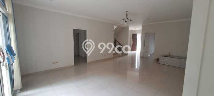 Rumah Luxury Modern Tanpa Renovasi di Kota Wisata Jakarta Timur Rumah Luxury Modern Tanpa Renovasi di Kota Wisata Jakarta Timur