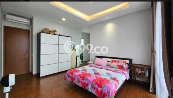 Dijual Rumah Luas Megah Dengan View Cantik di Kota Wisata, Jakarta Timur Dijual Rumah Luas Megah Dengan View Cantik di Kota Wisata, Jakarta Timur