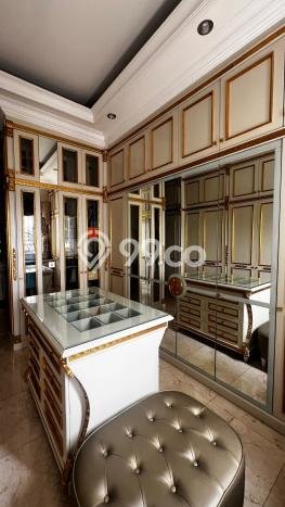Ready to Use! Premium House LT 1100m2 Desain Modern di Legenda Wisata Ready to Use! Premium House LT 1100m2 Desain Modern di Legenda Wisata