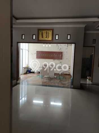 Rumah Luxury Modern Siap Huni di Kota Wisata Jakarta Timur Rumah Luxury Modern Siap Huni di Kota Wisata Jakarta Timur
