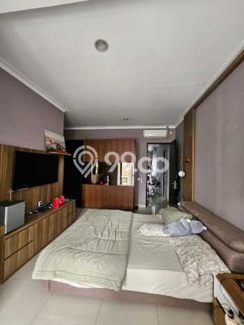 Jual Rumah Mewah Elegan Dengan View Eksklusif di Kota Wisata, Jakarta Timur Jual Rumah Mewah Elegan Dengan View Eksklusif di Kota Wisata, Jakarta Timur