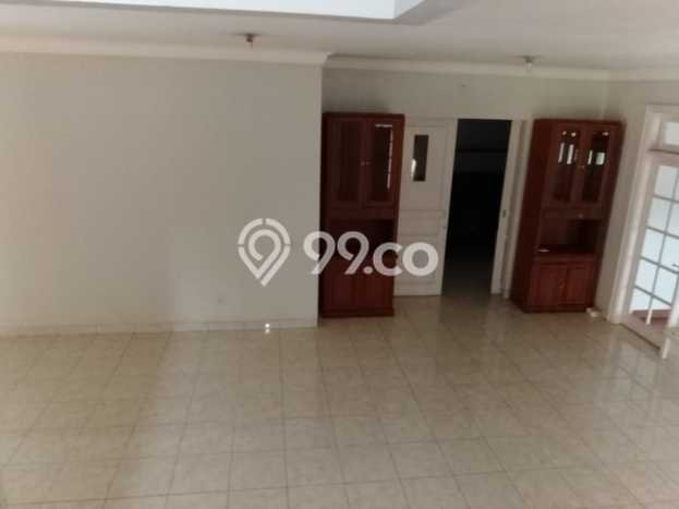 Dijual Rumah Luas Megah Dengan View Eksklusif di Legenda Wisata, Jakarta Timur Dijual Rumah Luas Megah Dengan View Eksklusif di Legenda Wisata, Jakarta Timur