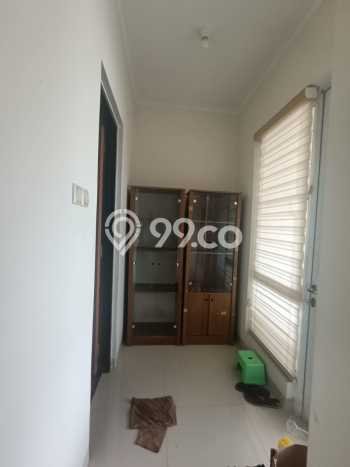 Rumah Modern 5 KT di Kota Wisata Jakarta Timur Rumah Modern 5 KT di Kota Wisata Jakarta Timur