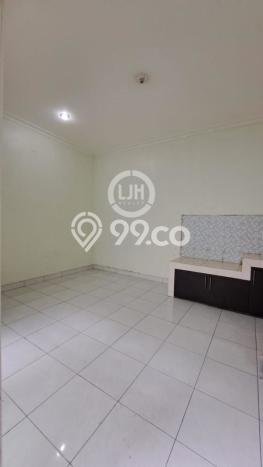 Dijual Hunian Rumah Terawat 4 KT di Kota Wisata, Jakarta Timur Dijual Hunian Rumah Terawat 4 KT di Kota Wisata, Jakarta Timur