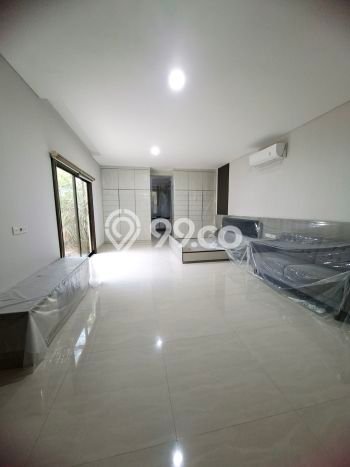 Lokasi terbaik! Rumah siap huni disewakan di BSD LB 450m2 Lokasi terbaik! Rumah siap huni disewakan di BSD LB 450m2