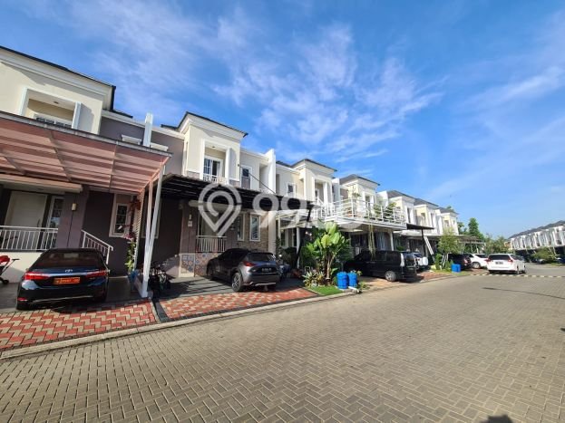 For Sale! Luxury House LT 144m2 Desain Elegan di BSD The Savia For Sale! Luxury House LT 144m2 Desain Elegan di BSD The Savia