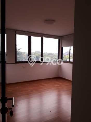 Lokasi terbaik! Rumah siap huni disewakan di BSD LB 450m2 Lokasi terbaik! Rumah siap huni disewakan di BSD LB 450m2