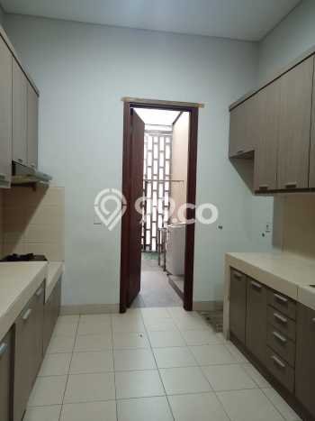 Lokasi terbaik! Rumah siap huni disewakan di BSD LB 450m2 Lokasi terbaik! Rumah siap huni disewakan di BSD LB 450m2