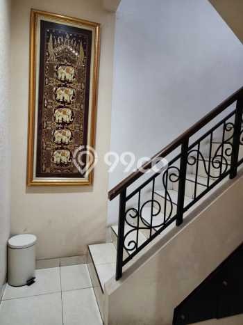 Rumah Elit Modern Siap Huni di BSD Tangerang Rumah Elit Modern Siap Huni di BSD Tangerang