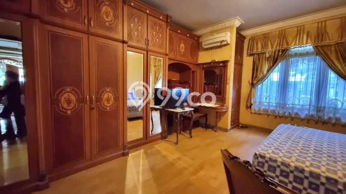 Rumah sewa siap huni 4 Kamar Tidur di BSD Giri Loka, Tangerang Rumah sewa siap huni 4 Kamar Tidur di BSD Giri Loka, Tangerang