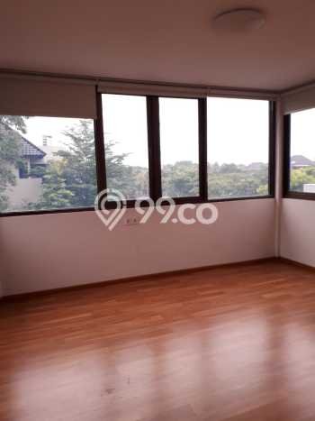 Lokasi terbaik! Rumah siap huni disewakan di BSD LB 450m2 Lokasi terbaik! Rumah siap huni disewakan di BSD LB 450m2