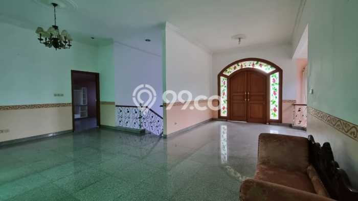 Rumah sewa siap huni 4 Kamar Tidur di BSD Giri Loka, Tangerang Rumah sewa siap huni 4 Kamar Tidur di BSD Giri Loka, Tangerang