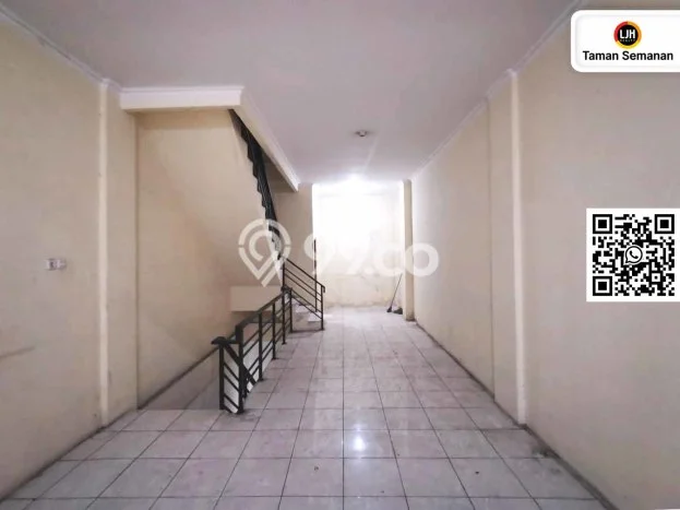 Ruko Dijual Lokasi Emas di Karawaci Luas 168m2 Ruko Dijual Lokasi Emas di Karawaci Luas 168m2