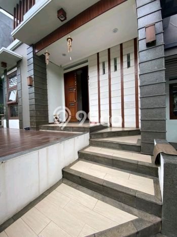 Rumah Luxury Modern Tanpa Renovasi di Bintaro Tangerang Selatan Rumah Luxury Modern Tanpa Renovasi di Bintaro Tangerang Selatan