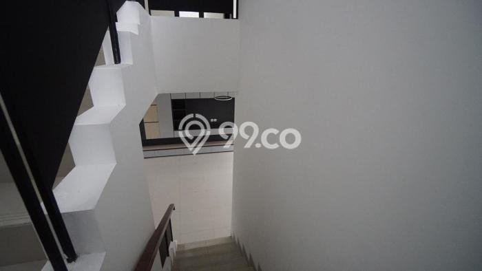 For Sale! Luxury House LT 180m2 Desain Modern di Bintaro For Sale! Luxury House LT 180m2 Desain Modern di Bintaro