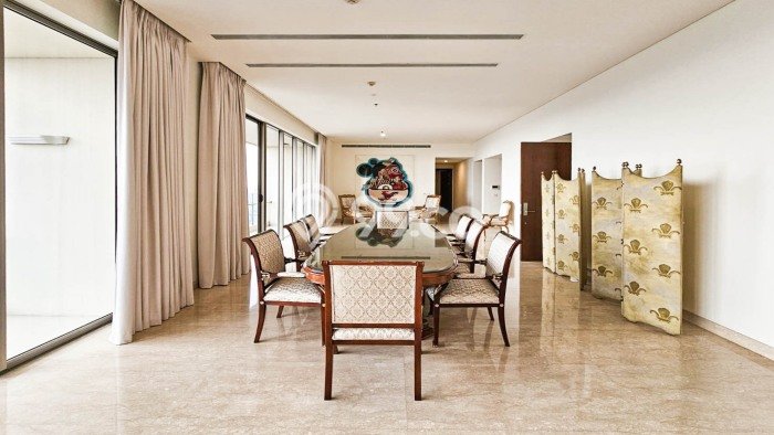 Dijual Segera Apartemen Eksklusif 4 Kamar di Simprug, Jakarta Selatan Dijual Segera Apartemen Eksklusif 4 Kamar di Simprug, Jakarta Selatan