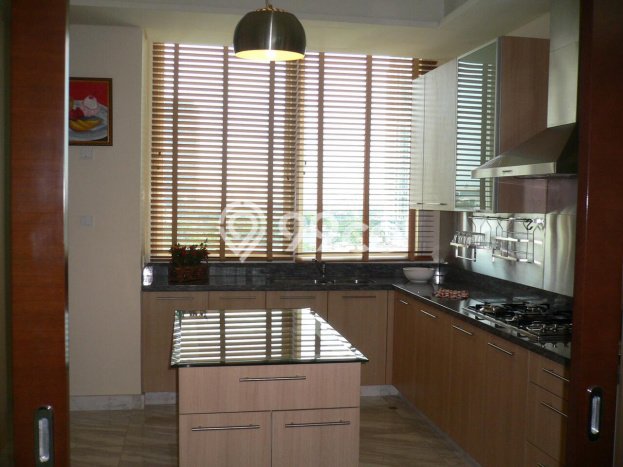 Hunian Apartemen Eksklusif untuk Dijual di Jakarta Selatan dengan 3 BR & 3 Kamar Mandi Hunian Apartemen Eksklusif untuk Dijual di Jakarta Selatan dengan 3 BR & 3 Kamar Mandi