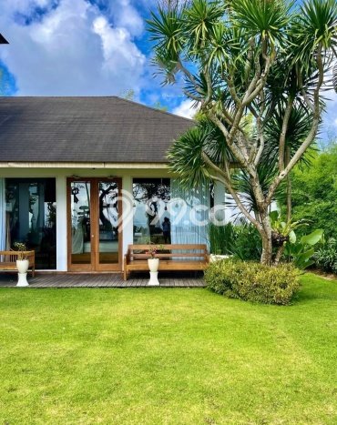 Vila Strategis Kawasan , Luas 3318m2m², Lingkungan Nyaman Vila Strategis Kawasan , Luas 3318m2m², Lingkungan Nyaman
