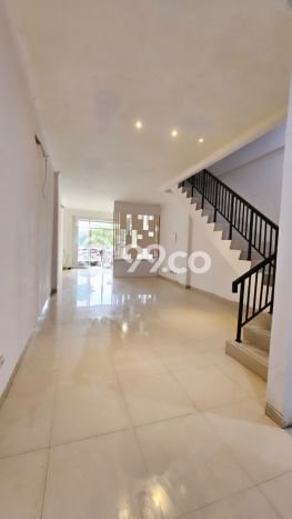 Unit Ruko Dijual di Jakarta Barat LT 67m2 & LB 240m2 Unit Ruko Dijual di Jakarta Barat LT 67m2 & LB 240m2