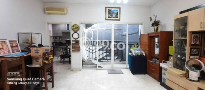 Best Deal Hunian Mewah Ideal dan Luas di Kebon Jeruk, Jakarta Barat Best Deal Hunian Mewah Ideal dan Luas di Kebon Jeruk, Jakarta Barat
