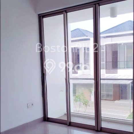 Rumah LT 80m² / LB 105m² Dekat Rumah Sakit di Pantai Indah Kapuk 2, Jakarta Utara Rumah LT 80m² / LB 105m² Dekat Rumah Sakit di Pantai Indah Kapuk 2, Jakarta Utara