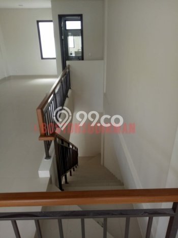 Ruko Kawasan Serpong, Luas 120m², Pusat Bisnis, Lokasi Strategis Ruko Kawasan Serpong, Luas 120m², Pusat Bisnis, Lokasi Strategis