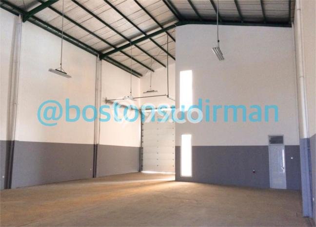 Gudang Strategis di Daan Mogot, Luas 432m², Akses Utama, Berkembang Gudang Strategis di Daan Mogot, Luas 432m², Akses Utama, Berkembang