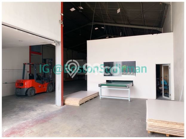 AREA TERBAIK! Gudang Kawasan Neglasari, Luas 360m², Kawasan Komersial AREA TERBAIK! Gudang Kawasan Neglasari, Luas 360m², Kawasan Komersial