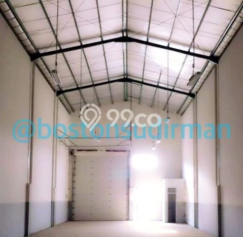 INVESTASI POTENSIAL! Gudang di Cakung, Luas 126m², Area Komersial INVESTASI POTENSIAL! Gudang di Cakung, Luas 126m², Area Komersial