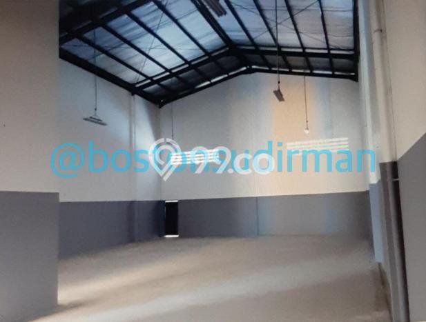 AREA POTENSIAL! Gudang Kawasan Cakung, Luas 288m², Area Bisnis AREA POTENSIAL! Gudang Kawasan Cakung, Luas 288m², Area Bisnis