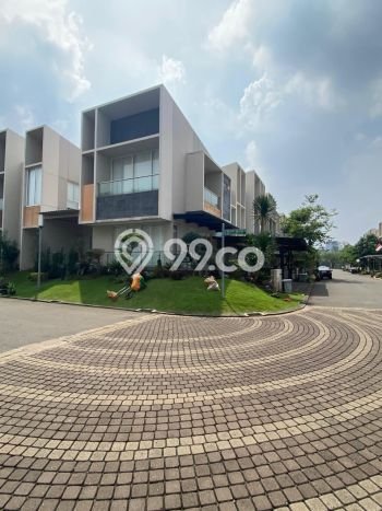 Hunian Mewah LB 219m2 Siap Pakai Desain Elegan di Gading Serpong, Tangerang Hunian Mewah LB 219m2 Siap Pakai Desain Elegan di Gading Serpong, Tangerang