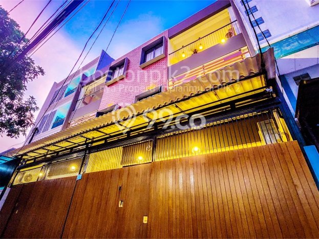 Kost untuk Dijual di Tanjung Duren Punya 19 Kamar Kost untuk Dijual di Tanjung Duren Punya 19 Kamar