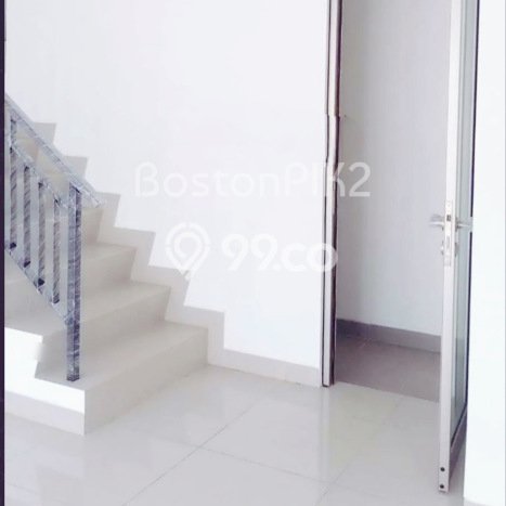 Rumah LT 80m² / LB 105m² Dekat Rumah Sakit di Pantai Indah Kapuk 2, Jakarta Utara Rumah LT 80m² / LB 105m² Dekat Rumah Sakit di Pantai Indah Kapuk 2, Jakarta Utara