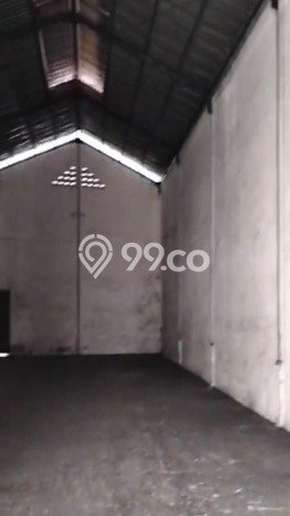 KAWASAN KOMERSIAL! Gudang Disewakan di Kamal, Luas 360m², Jalan Utama KAWASAN KOMERSIAL! Gudang Disewakan di Kamal, Luas 360m², Jalan Utama
