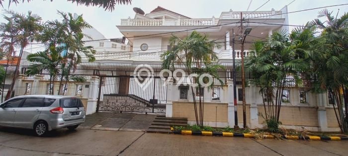 BEST DEAL! Rumah Siap Huni di Kemayoran, Luas 800m² LB 1500m² BEST DEAL! Rumah Siap Huni di Kemayoran, Luas 800m² LB 1500m²