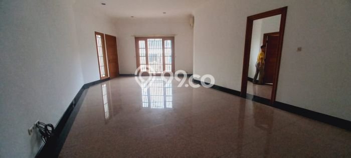 BEST DEAL! Rumah Siap Huni di Kemayoran, Luas 800m² LB 1500m² BEST DEAL! Rumah Siap Huni di Kemayoran, Luas 800m² LB 1500m²