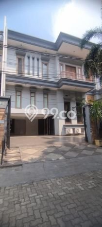 Rumah Minimalis 6 Kamar Terawat di Kompleks Cluster Sunter, Jakarta Utara Rumah Minimalis 6 Kamar Terawat di Kompleks Cluster Sunter, Jakarta Utara