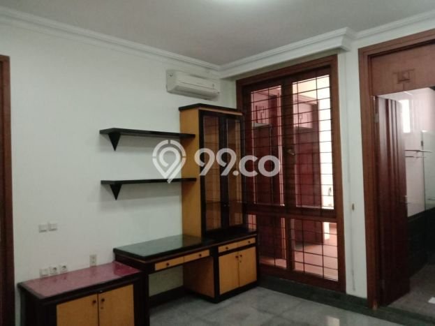 Disewakan Rumah Harga Terjangkau di Sunter Jakarta Utara Punya 5 Kamar Tidur Disewakan Rumah Harga Terjangkau di Sunter Jakarta Utara Punya 5 Kamar Tidur
