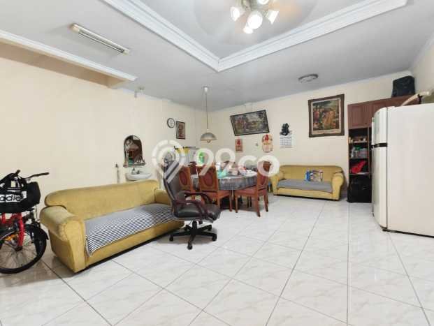 PROPERTI PILIHAN! Rumah Asri di Sunter, Luas 170m² Bangunan 250m² PROPERTI PILIHAN! Rumah Asri di Sunter, Luas 170m² Bangunan 250m²