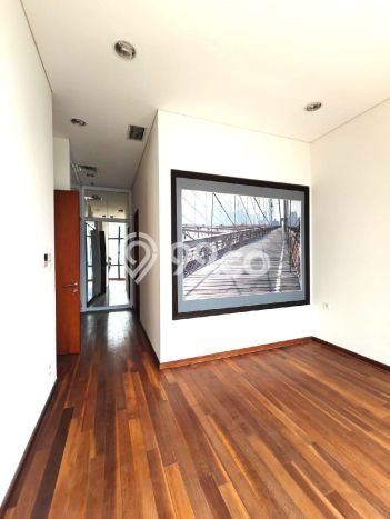 Apartemen Premium Kawasan Senopati, 2 KM, Luas 132m² Apartemen Premium Kawasan Senopati, 2 KM, Luas 132m²