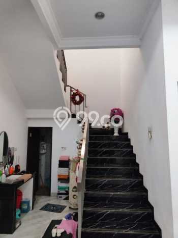 Rumah Lokasi Strategis area Kelapa Gading, Jakarta Utara, LT 160m² LB 200m² Rumah Lokasi Strategis area Kelapa Gading, Jakarta Utara, LT 160m² LB 200m²