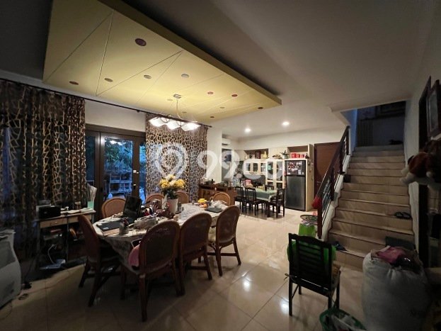 Jual Rumah Mewah Elegan Dengan View Eksklusif di BSD City, Tangerang Jual Rumah Mewah Elegan Dengan View Eksklusif di BSD City, Tangerang