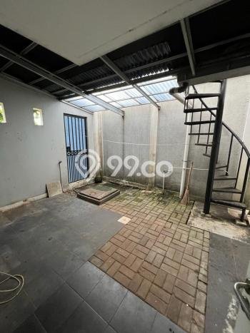 Disewakan! Rumah 4 Kamar Tidur &
3 Kamar Mandi di Gading Serpong Pondok Hijau Golf, Tangerang Disewakan! Rumah 4 Kamar Tidur &
3 Kamar Mandi di Gading Serpong Pondok Hijau Golf, Tangerang