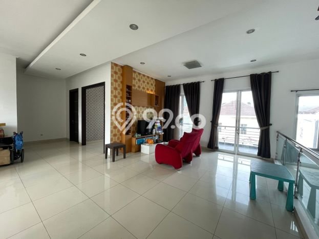 Siap Huni Hunian Elit 4 Kamar di BSD Dekat ke Mana Pun Siap Huni Hunian Elit 4 Kamar di BSD Dekat ke Mana Pun