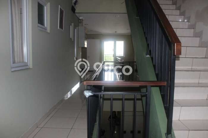 Aset Investasi! Kost Dijual di Karawaci, Tangerang, 35 KT, 35 KM, Luas 900m2 Aset Investasi! Kost Dijual di Karawaci, Tangerang, 35 KT, 35 KM, Luas 900m2